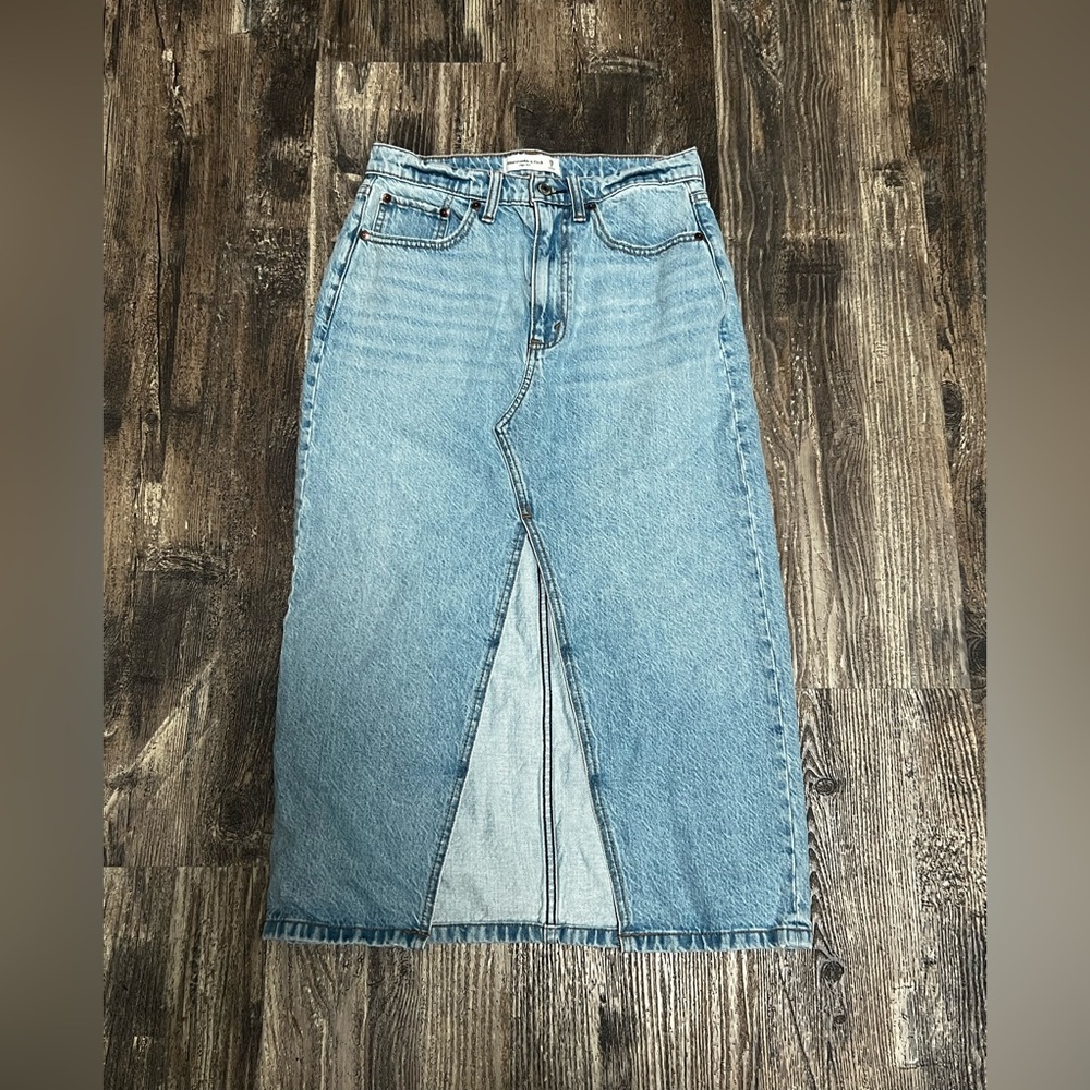 Abercrombie and Fitch Women's Denim Maxi Skirt in size 2 High Rise